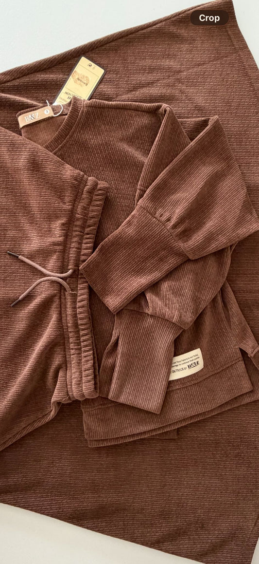 Elegant Top & Skirt Set – Model 11